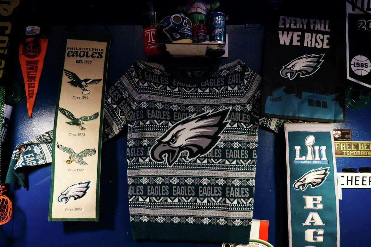 Philadelphia Eagles Fans - Picture of Jake's Steaks, San Francisco