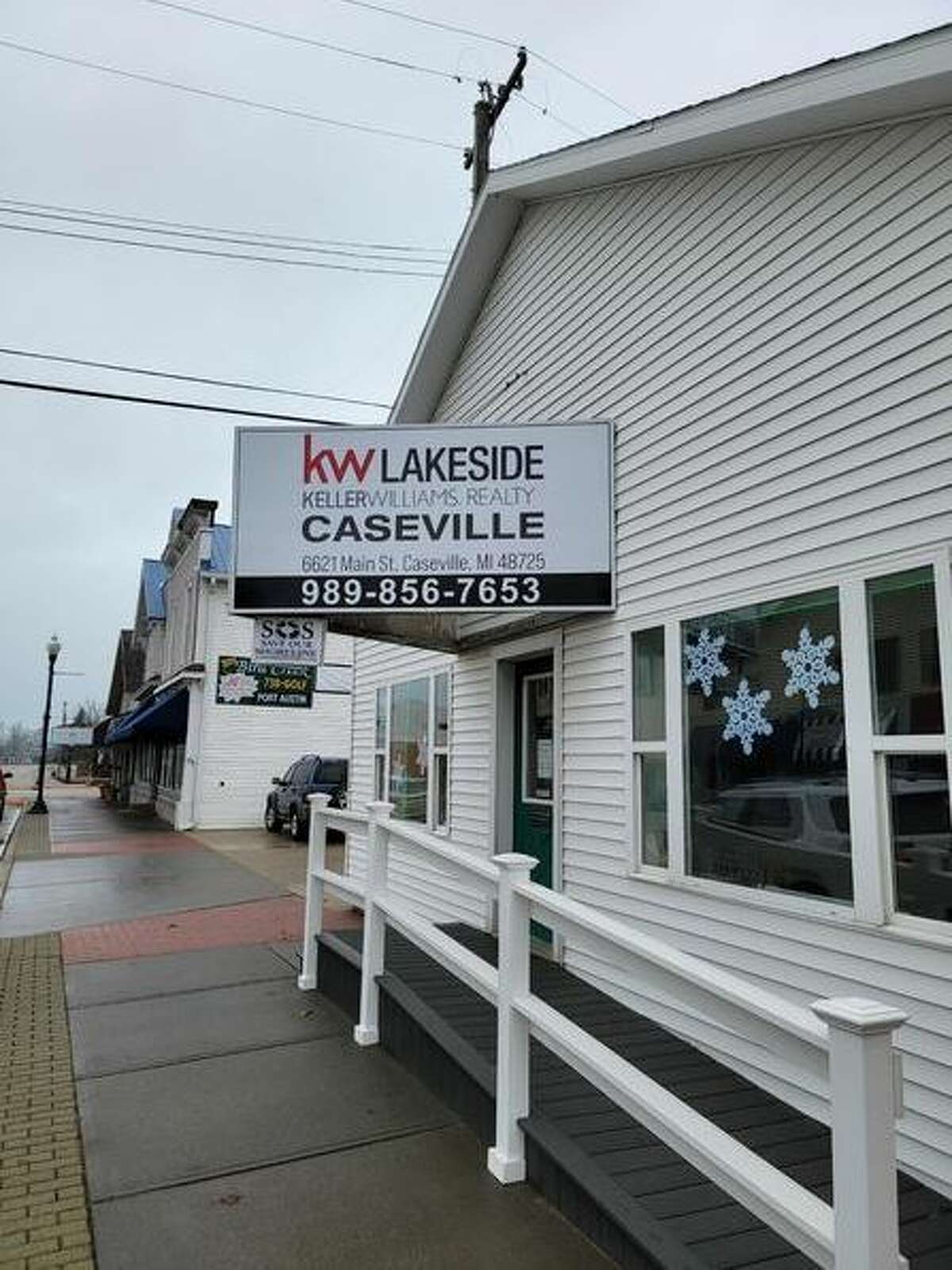 KW Lakeside has taken over the former David Kraft Realty where they have been transitioning over with the team Kraft has build now a part of KW Lakeside's forth location.