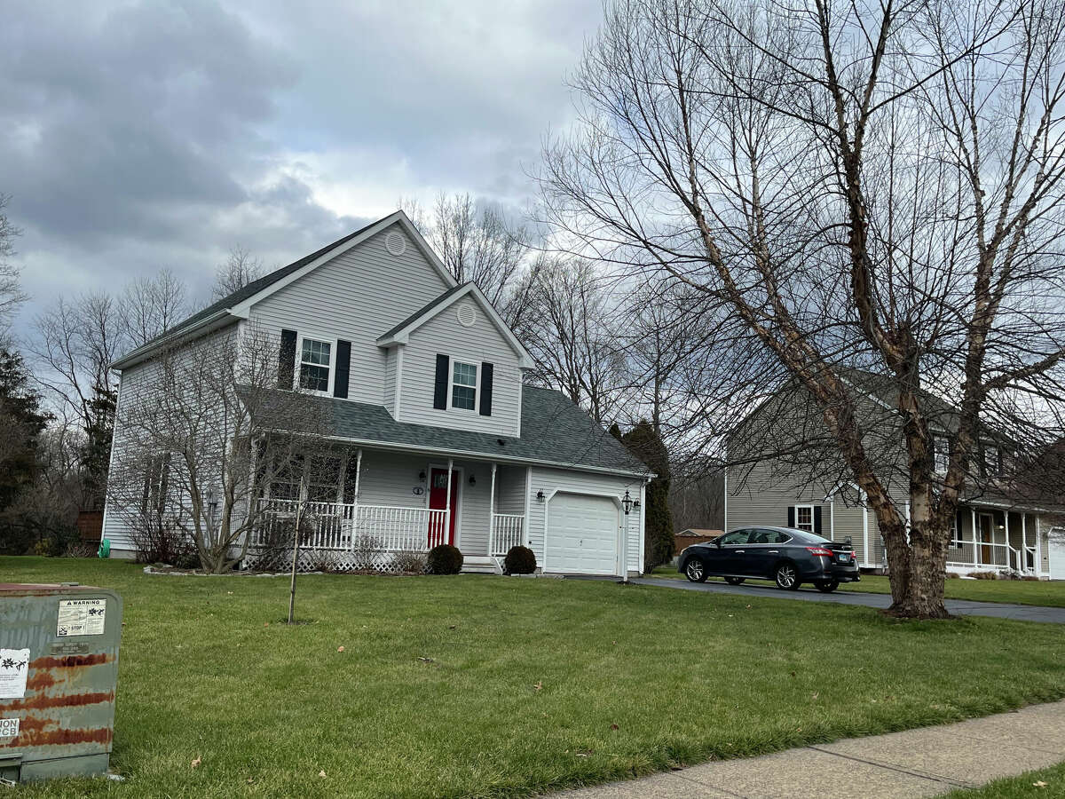 Heartbreak on the quiet CT street where Lindsay Clancy grew up