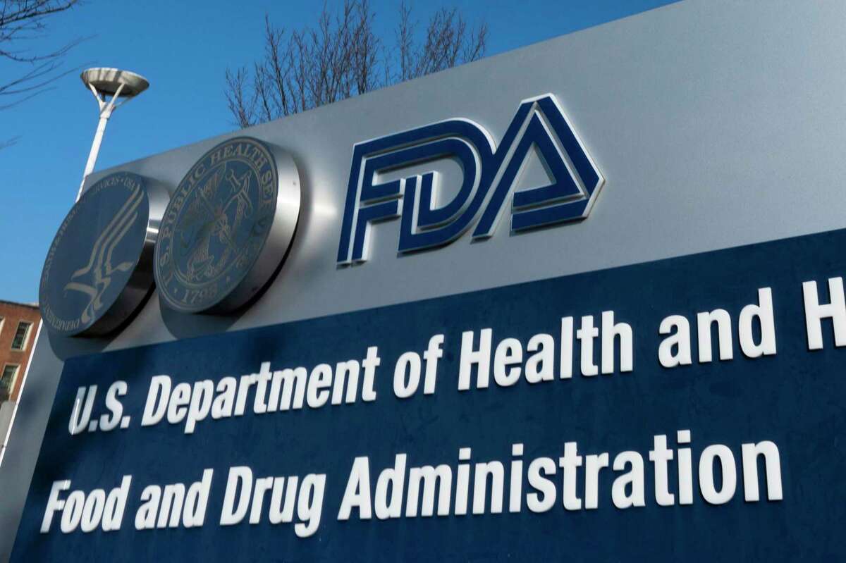 An FDA committee voted unanimously Thursday to support the agency’s proposal for all COVID vaccine-makers to adopt the same strain of the virus when making changes in their vaccines.