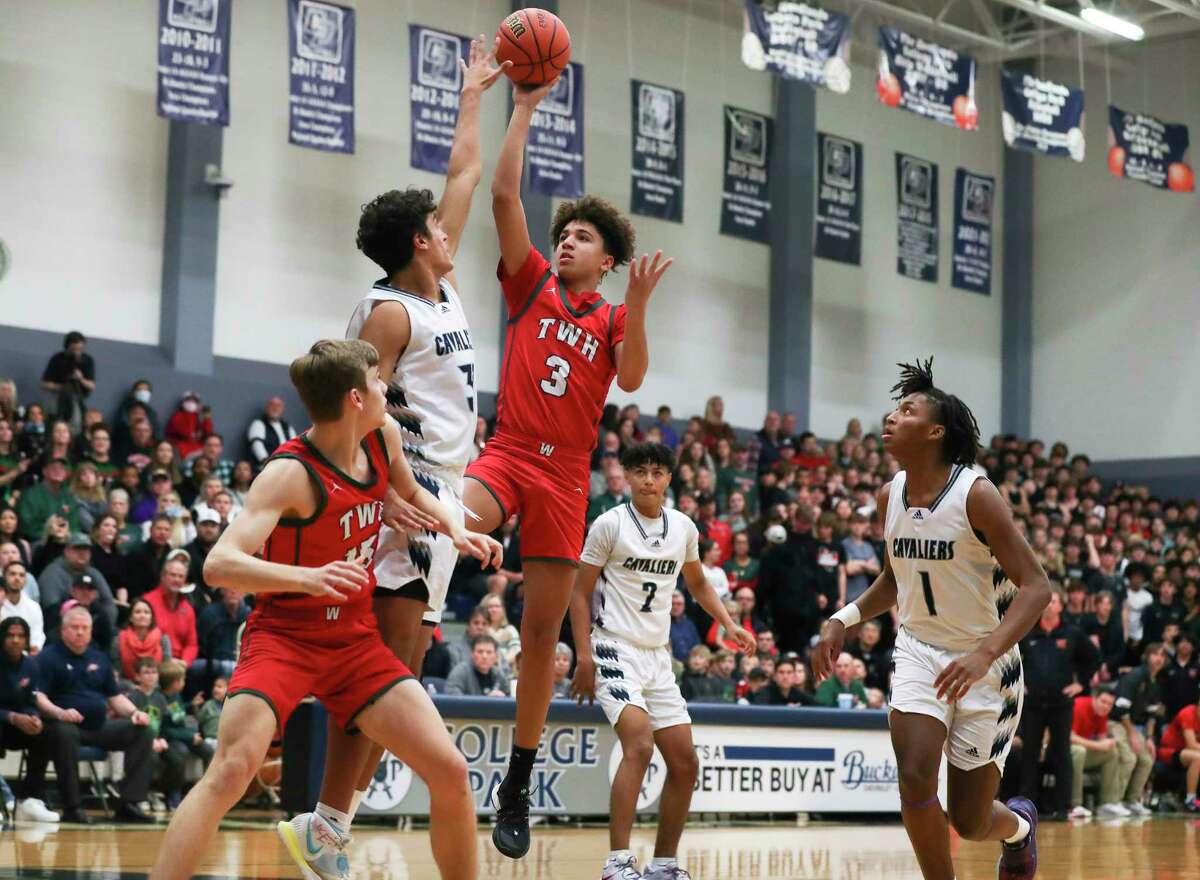 Kelley, defense spur College Park rout of The Woodlands