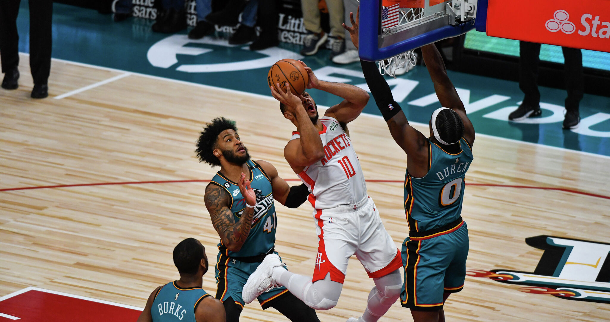 Kenyon Martin Jr. #6 of the Houston Rockets arrives to the arena News  Photo - Getty Images