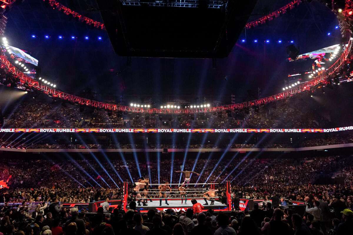 Cody Rhodes, Rhea Ripley win WWE Royal Rumble matches at Alamodome