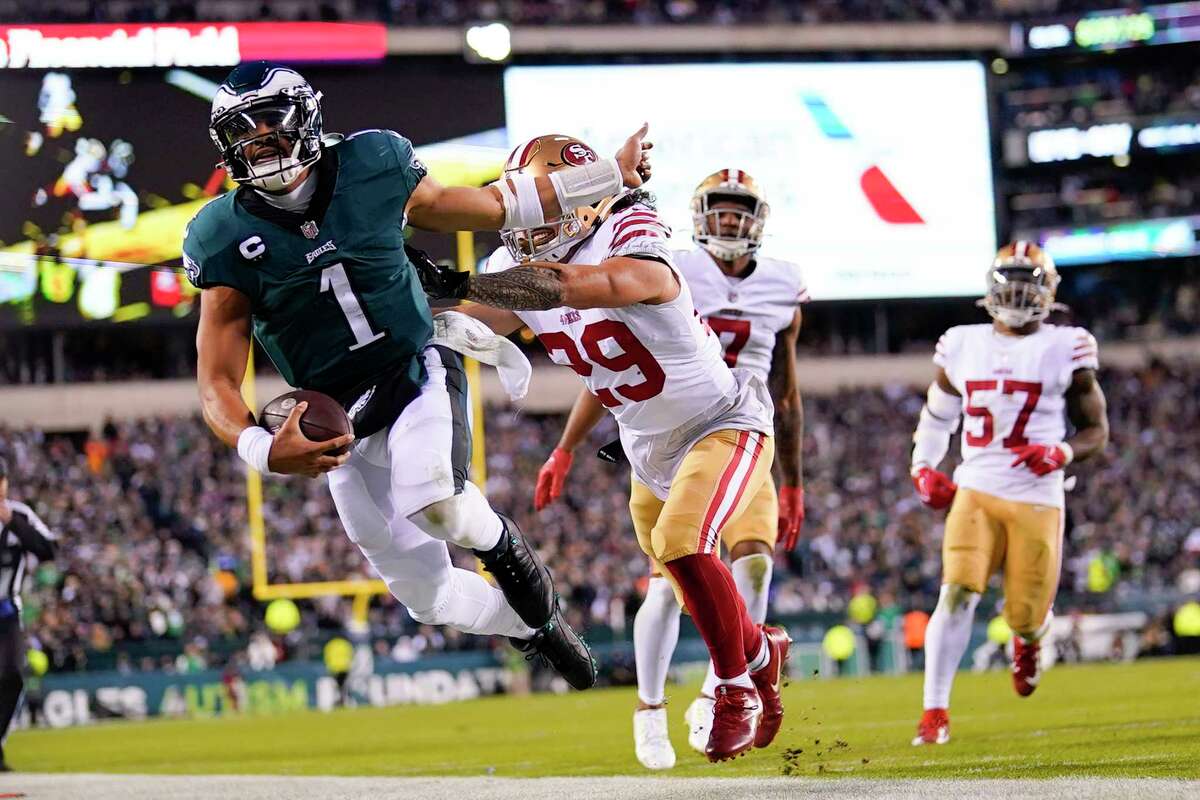 Jalen Hurts, Eagles soar into Super Bowl, rout 49ers for NFC title