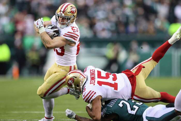 49ers' Brock Purdy has incredible half in first career start, leaves dad in  tears