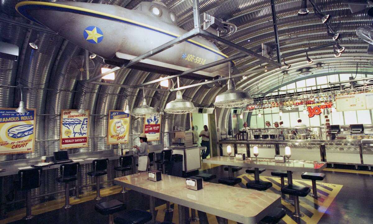 Oct. 13, 1999: An Old Navy flagship opened in 1999 at Market and Fourth streets with a submarine-themed deli inside the store called Torpedo Joe’s.