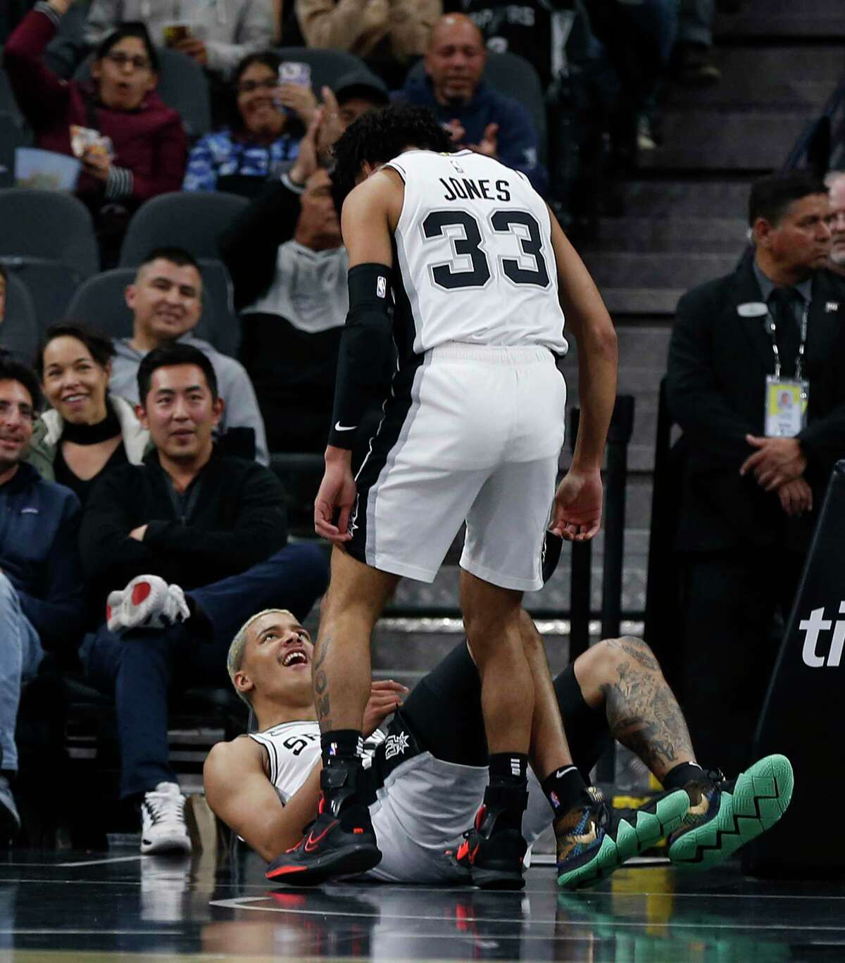 San Antonio Spurs Jeremy Sochan (10) reacts after a dunk against the Washington Wizards in the first half on Monday, Jan. 30, 2023 at the AT&T Center.