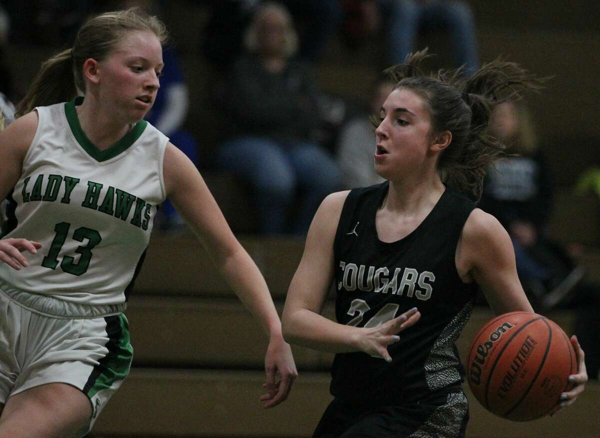 Paige Henson leads Carrollton girls past West Central