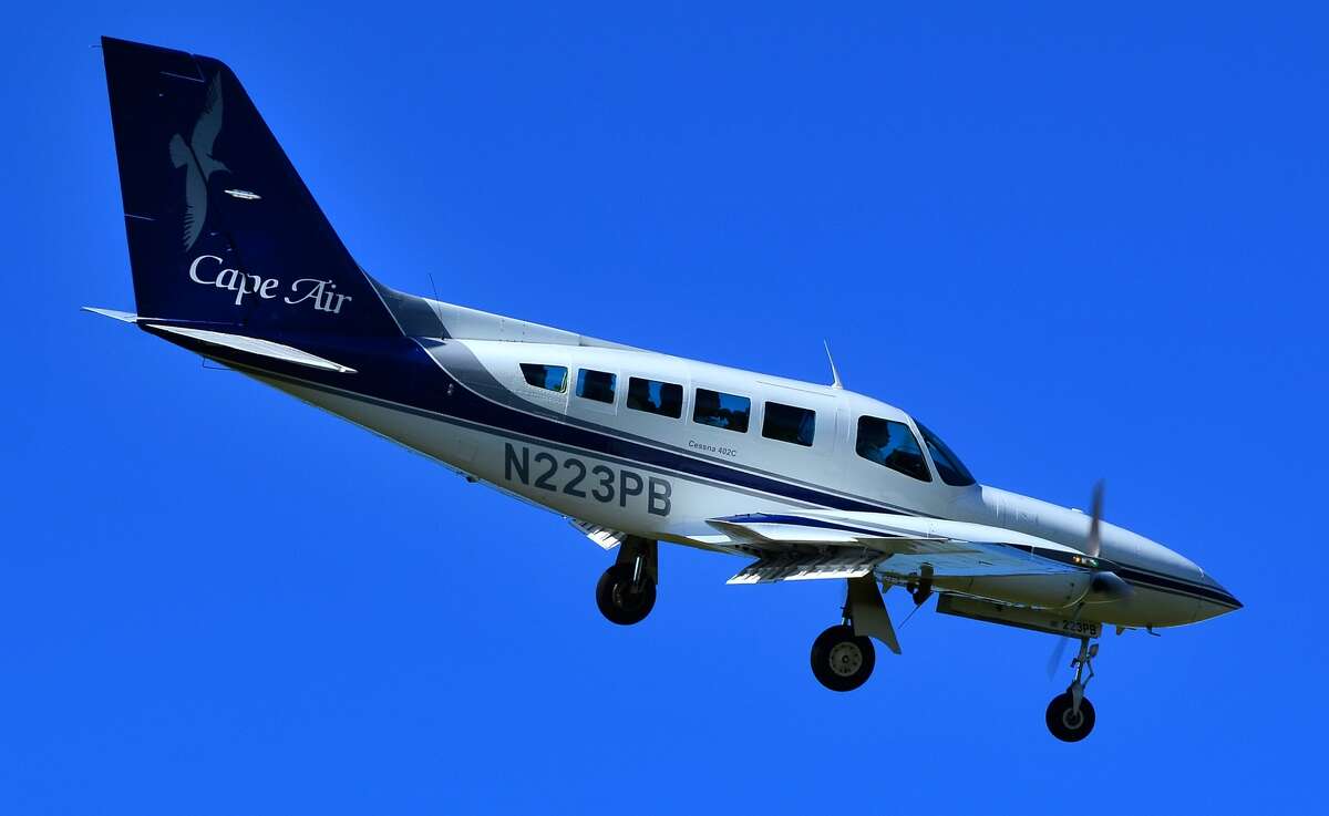 A terminal at Chicago O'Hare airport was closed on Jan. 27 after a Cessna 402C bound from Manistee experienced issues with its front landing gear.