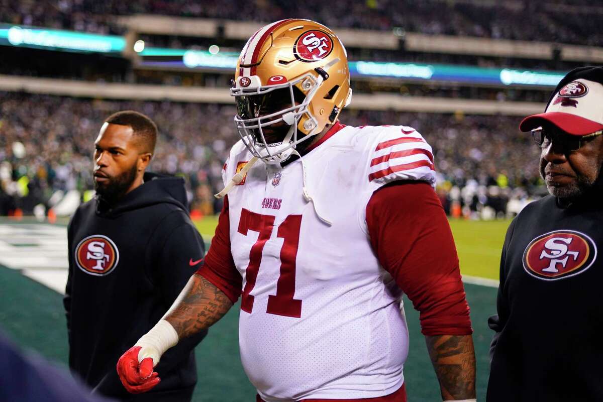 San Francisco 49ers offensive tackle Trent Williams leaves the field after being ejected in the NFC Championship NFL football game between the Philadelphia Eagles and the San Francisco 49ers on Sunday, Jan. 29, 2023, in Philadelphia. The Eagles won 31-7. (AP Photo/Matt Rourke)