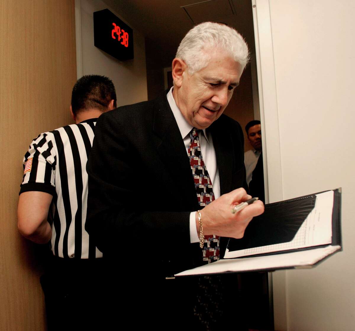 Lou Campanelli was the supervisor of officials for the Pac-10 from 2000 to 2006.