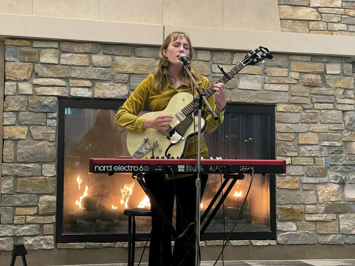 Former The Voice Contestant Lauren Frihauf Rocks Ferris State former-the-voice-contestant-lauren-frihauf-rocks-ferris-state