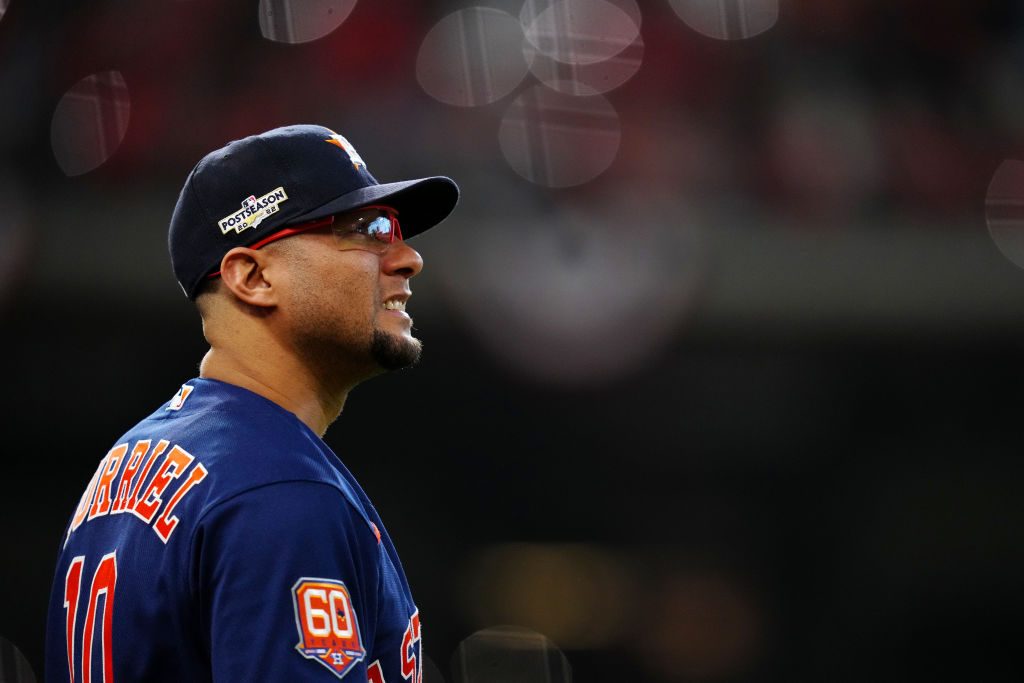 Astros GM has 'realistic' outlook on Yuli Gurriel situation