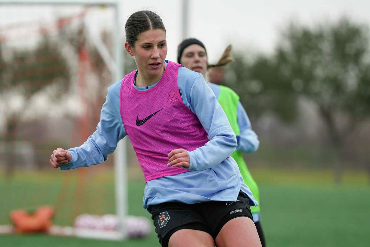 Houston Dash A revamped team looks for more NWSL success