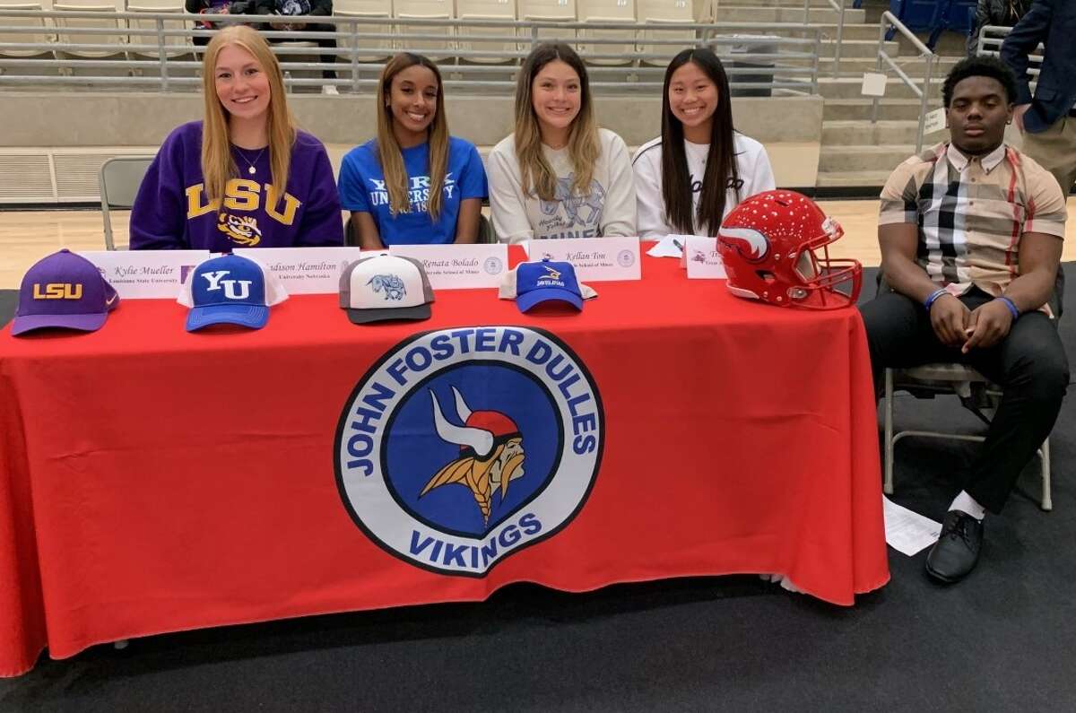 100 Fort Bend Isd Athletes Part Of Signing Day Extravaganza 6994