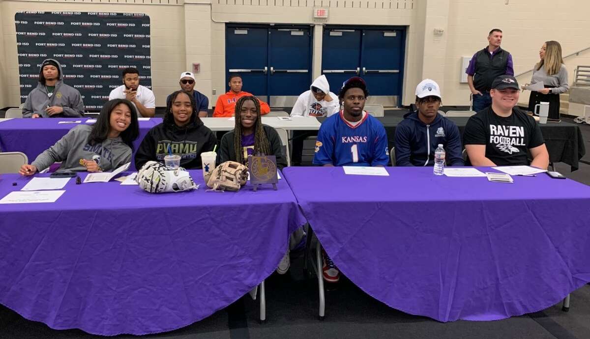 El Paso high school student-athletes commit to play in college