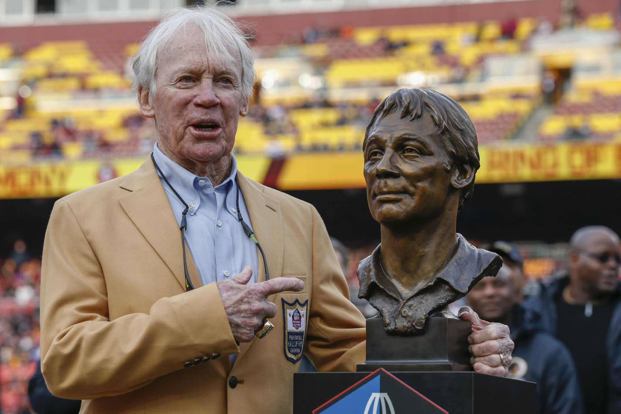 Sports digest: Hall of Fame NFL executive Bobby Beathard dies at 86