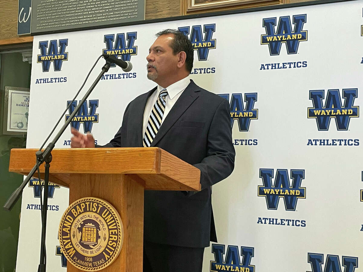 During Hinojos's introductory press conference, he stated his goal for the program is to, "be a source of pride for Plainview, the Wayland alums, the Wayland campus..."