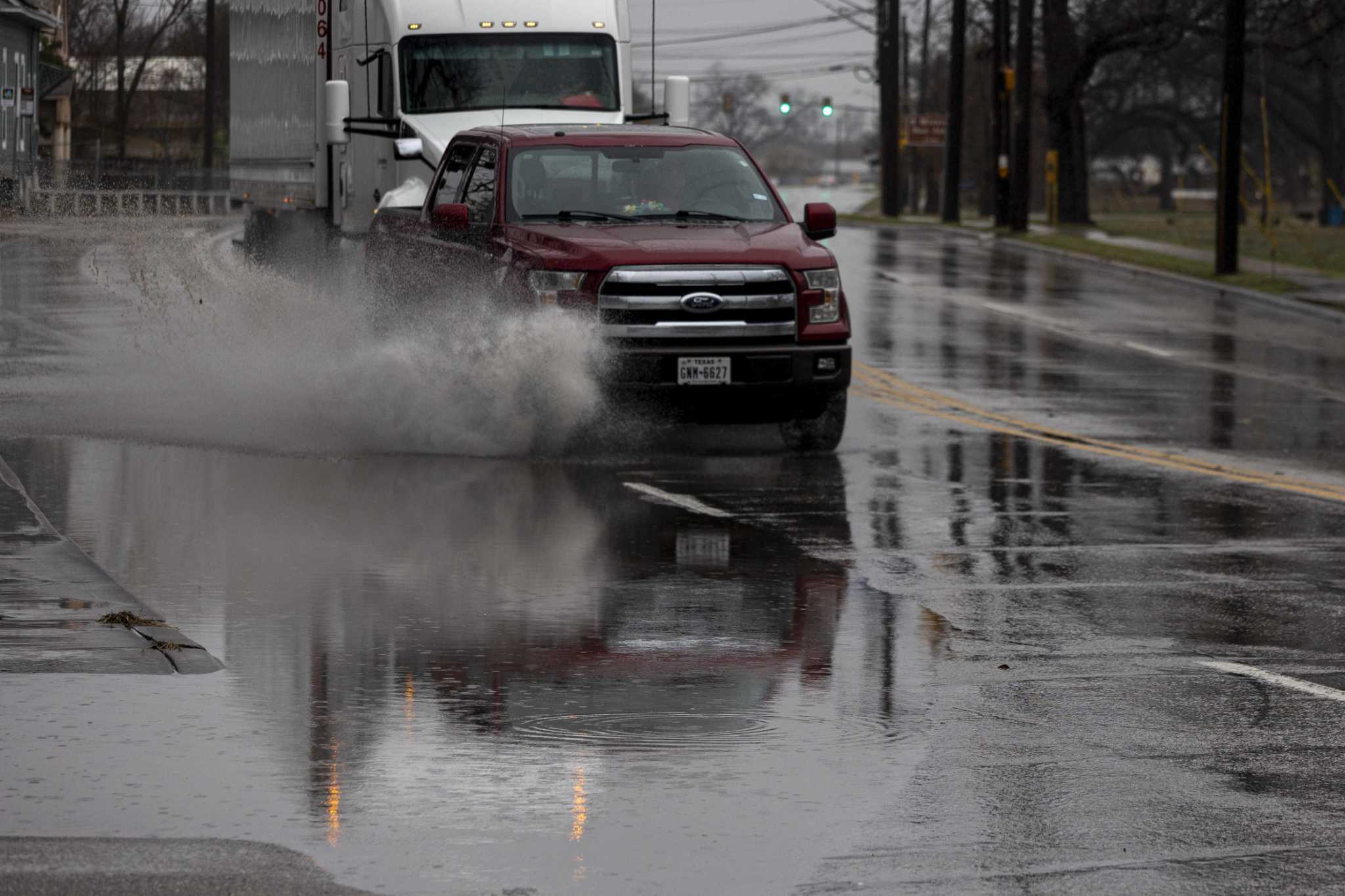 San Antonio weather: Storms, cold front to hit region