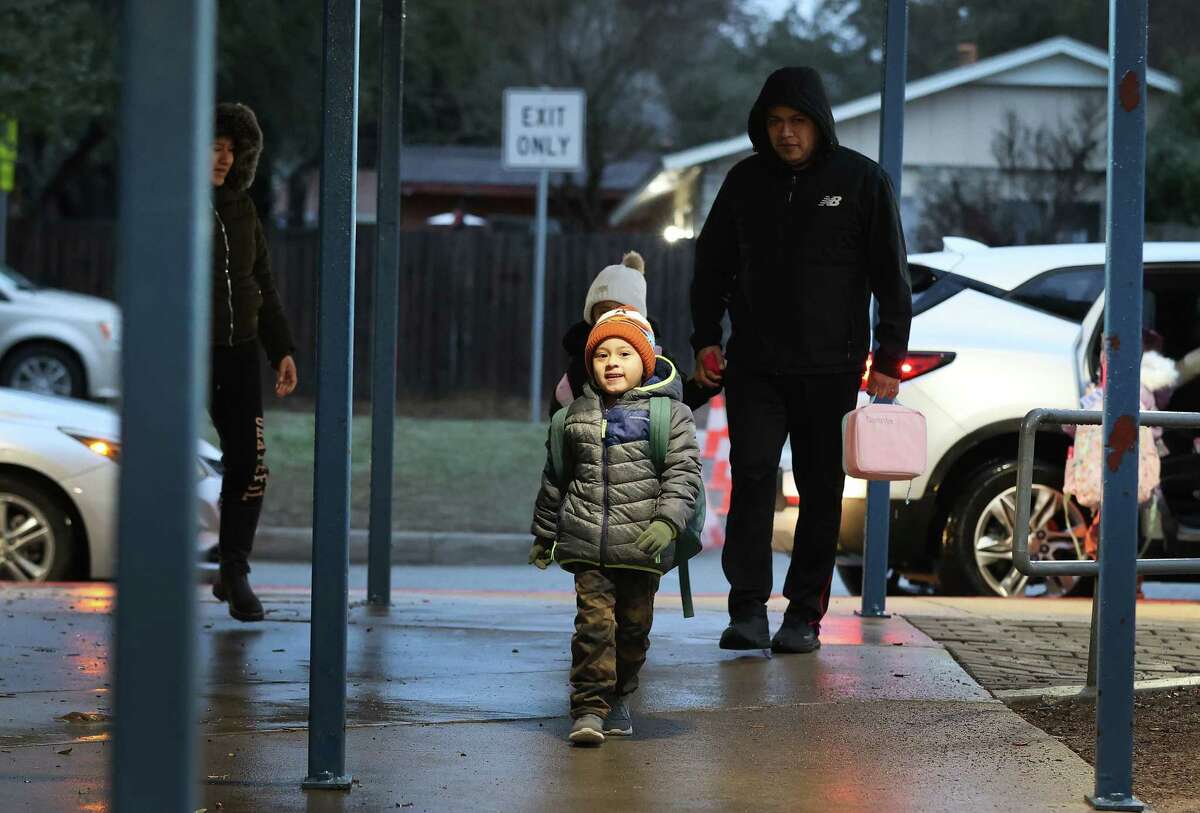 San Antonio ice storm More than 122,000 in Austin still without power