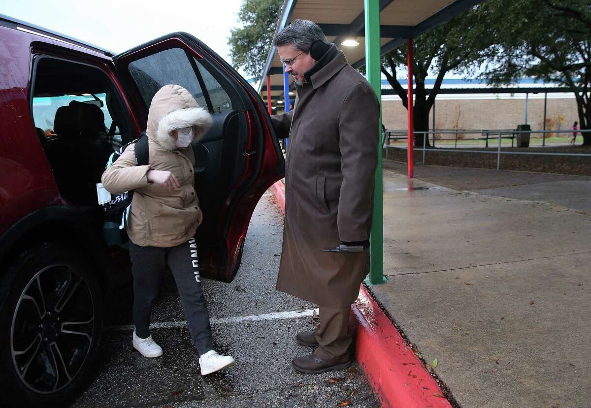 San Antonio ice storm More than 122,000 in Austin still without power