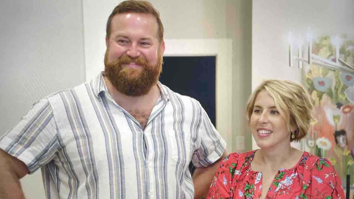 Erin and Ben Napier of 'Home Town' Reveal Where To Find Cute Homes for