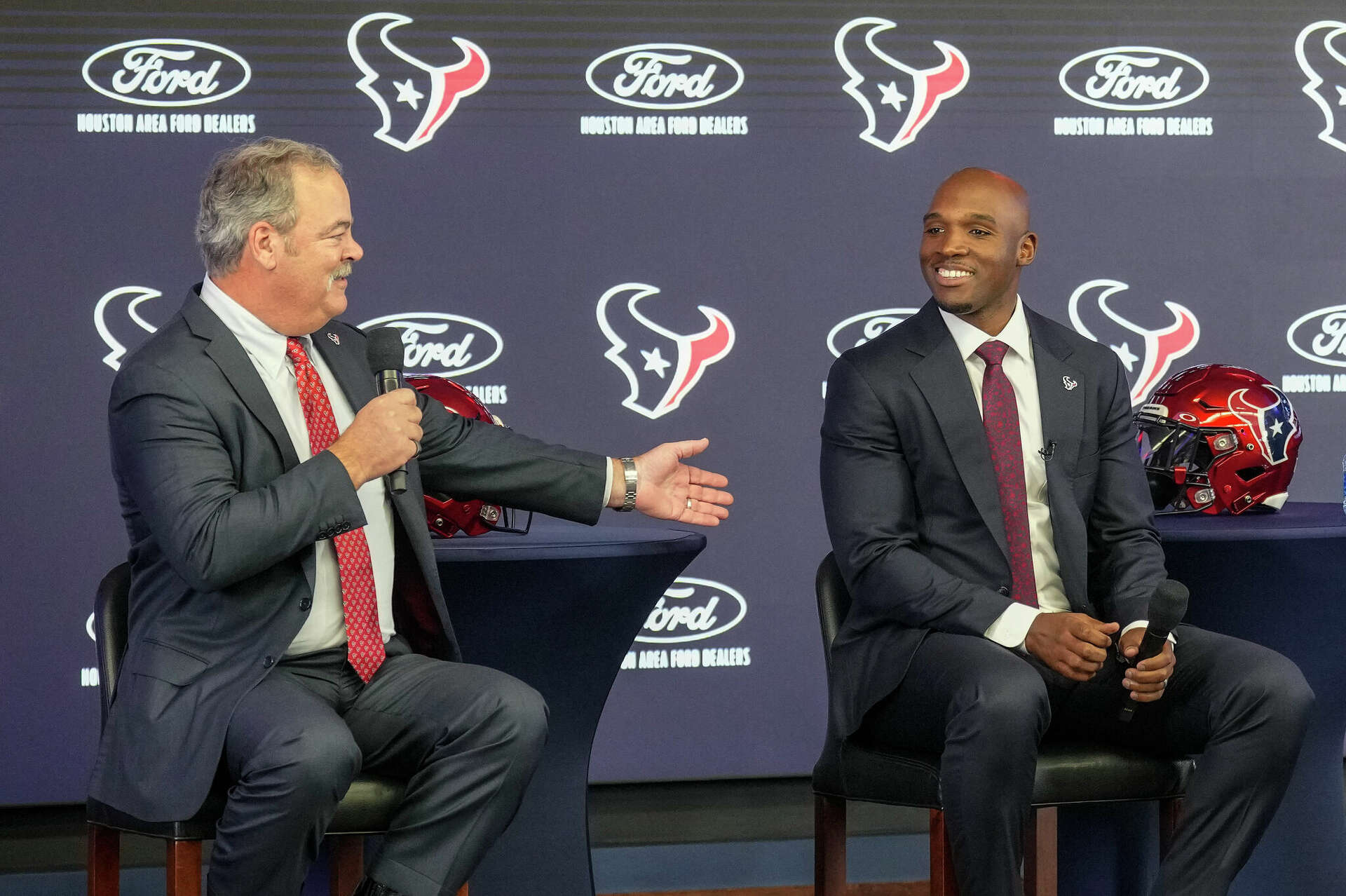 Texans head coach DeMeco Ryans introduced at press conference