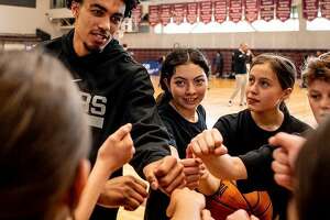 Handpicked by Gregg Popovich, Spurs’ Tre Jones relishes role with youth league