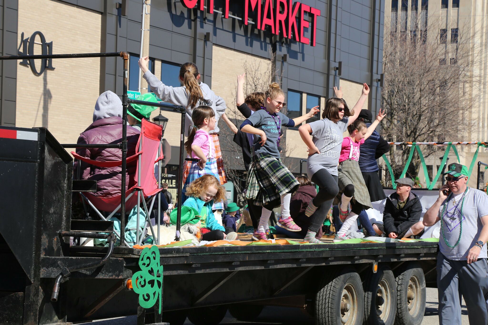 St. Patrick's Day Parade in Bay City brings in thousands of visitors