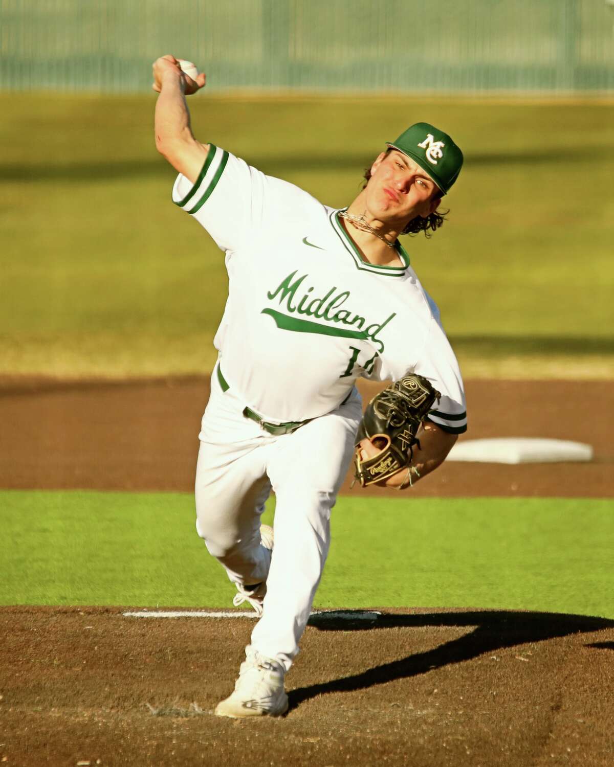 MC BASEBALL/SOFTBALL ROUNDUP Chaps combine on nohitter in sweep