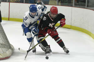 Darien girls ice hockey tops New Canaan in CHSGHA final rematch