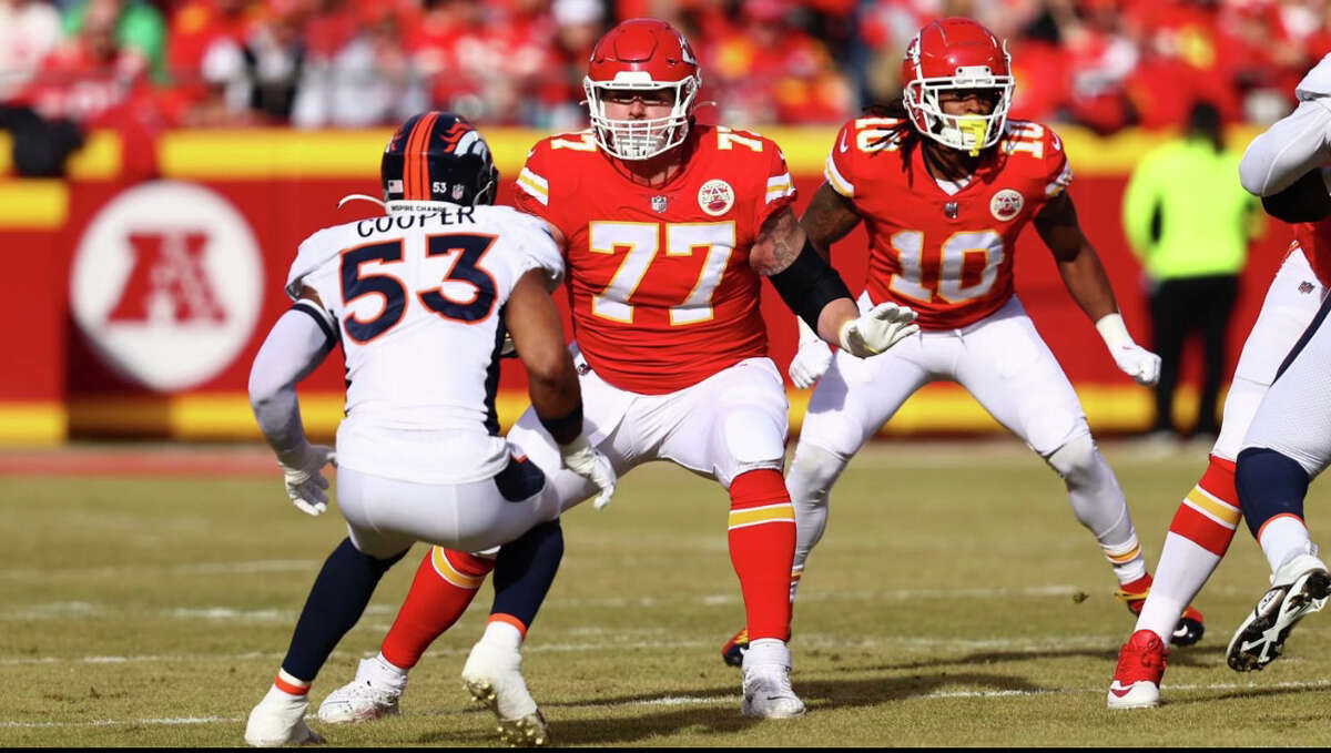 Midland High alum Andrew Wylie of the Kansas City Chiefs drops back into pass protection during a game against the Denver Broncos earlier this season.