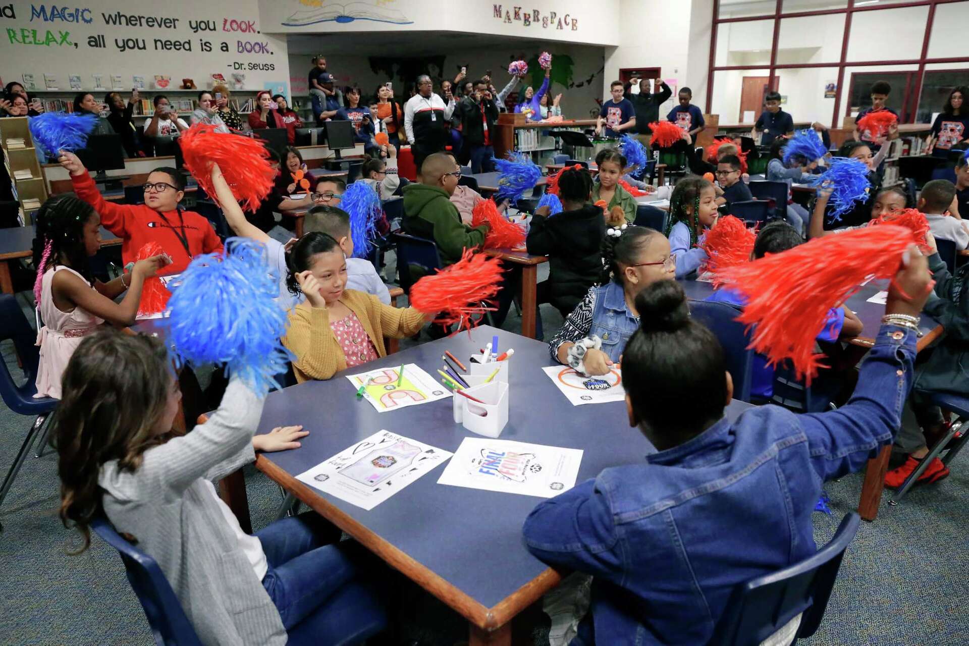Read to the Final Four Houston schools take part in reading contest