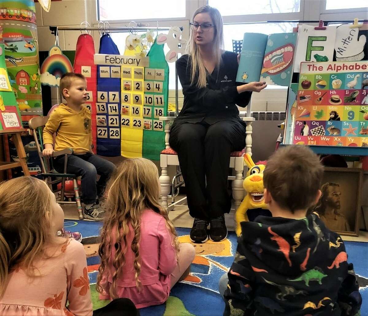 Manistee preschool class learn about tooth care