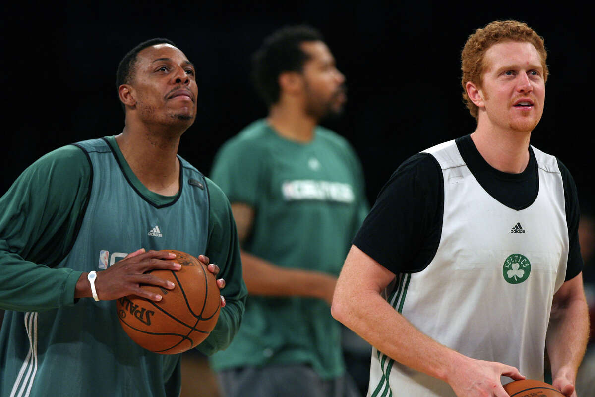 (060410 Los Angeles, CA) Paul Pierce and Brian Scalabrine take shots at the beginning of practice at the Staples Center, Friday, June 04, 2010, Los Angeles, CA. (Staff photo by John Wilcox) (Photo by John Wilcox/MediaNews Group/Boston Herald via Getty Images)