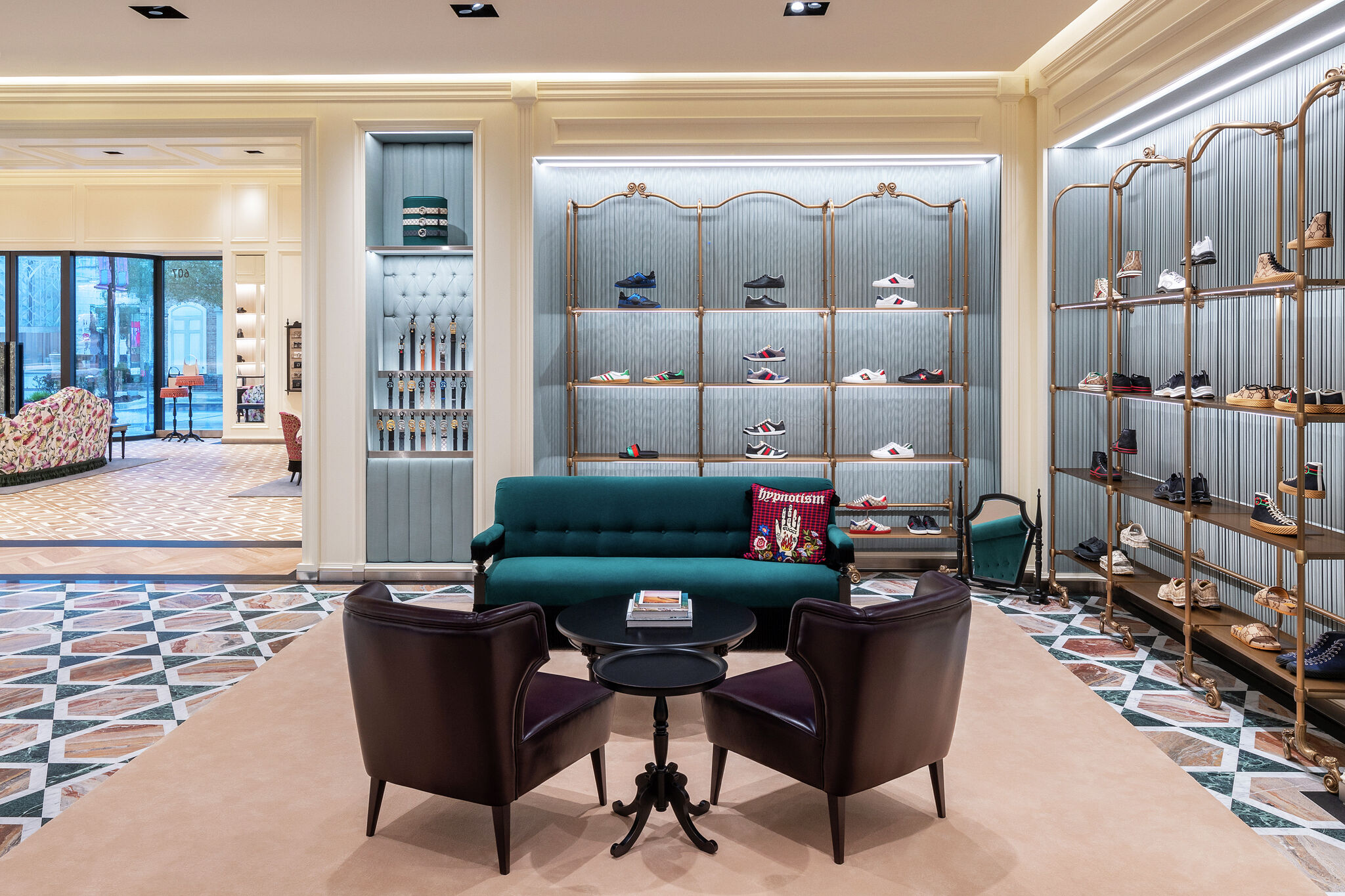 Gucci Debuts New Store in Oakbrook Center