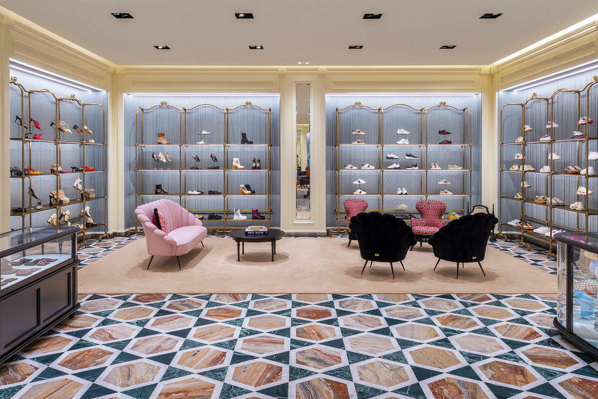 Gucci announced the opening of its new store at The Woodlands Mall in Houston.