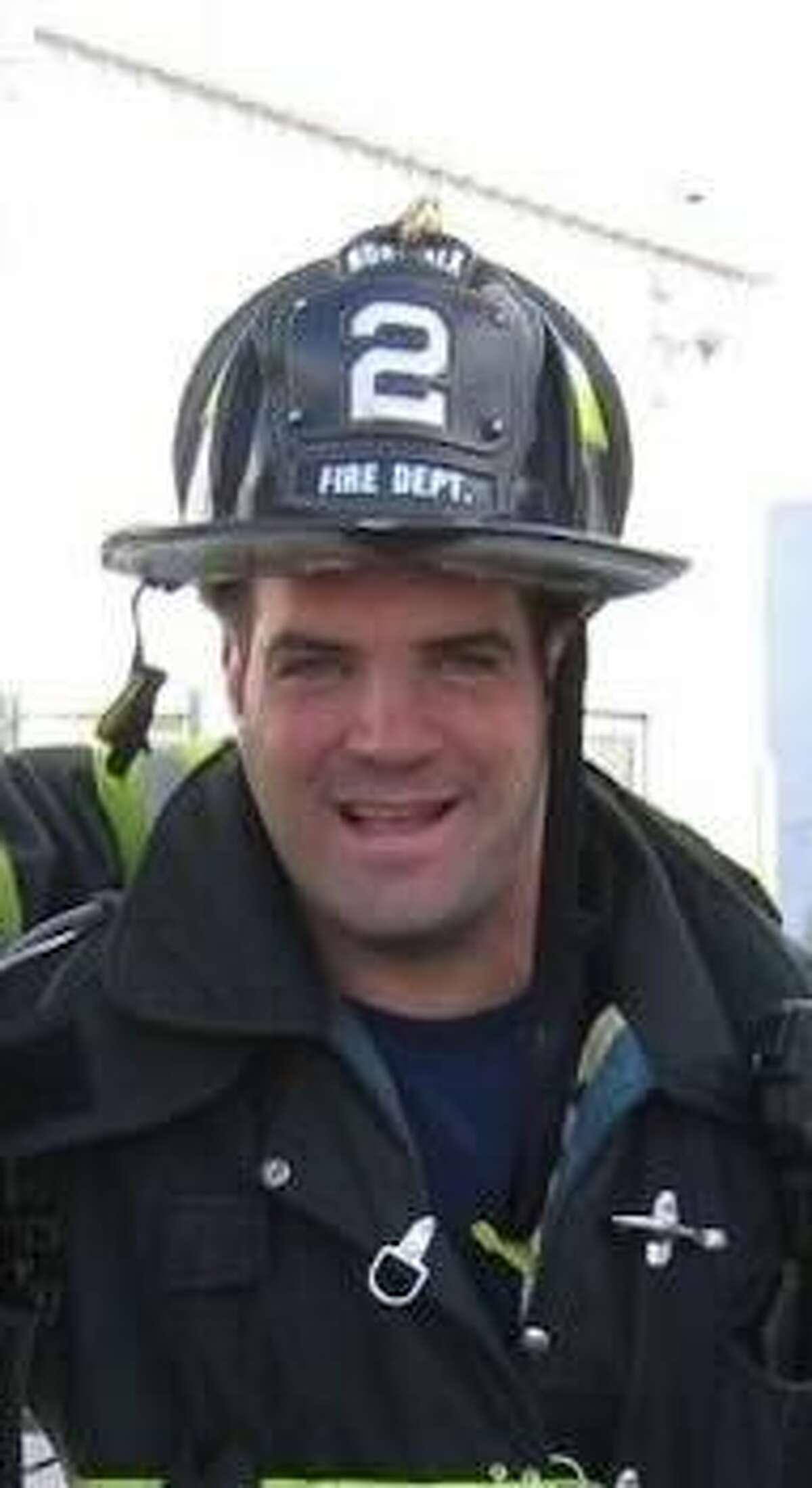 norwalk-firefighter-craig-saris-dies-of-cancer-after-25-year-career