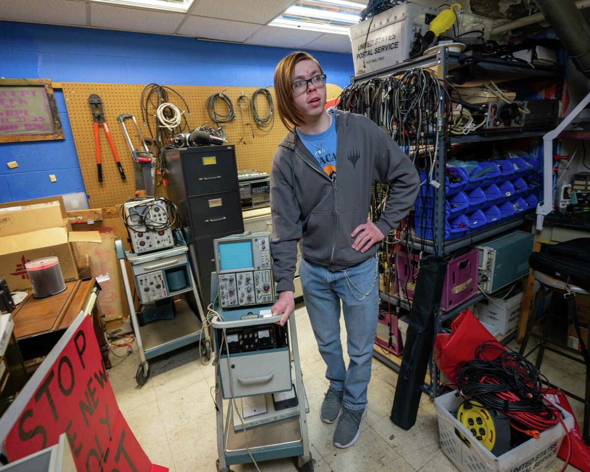 College radio streaming to survive in the digital age