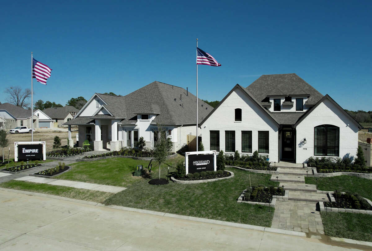 Companies expand downtown Houston offices at updated towers