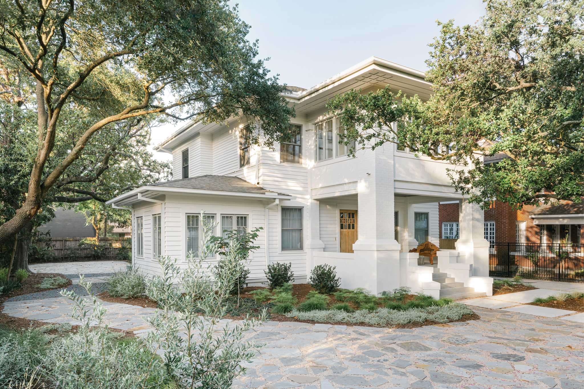 Preservation Houston  The Good Brick Tour is springing forward to the fall