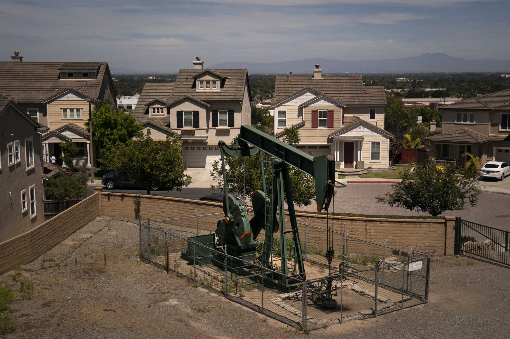 California referendum to block oil drilling law qualifies for ballot