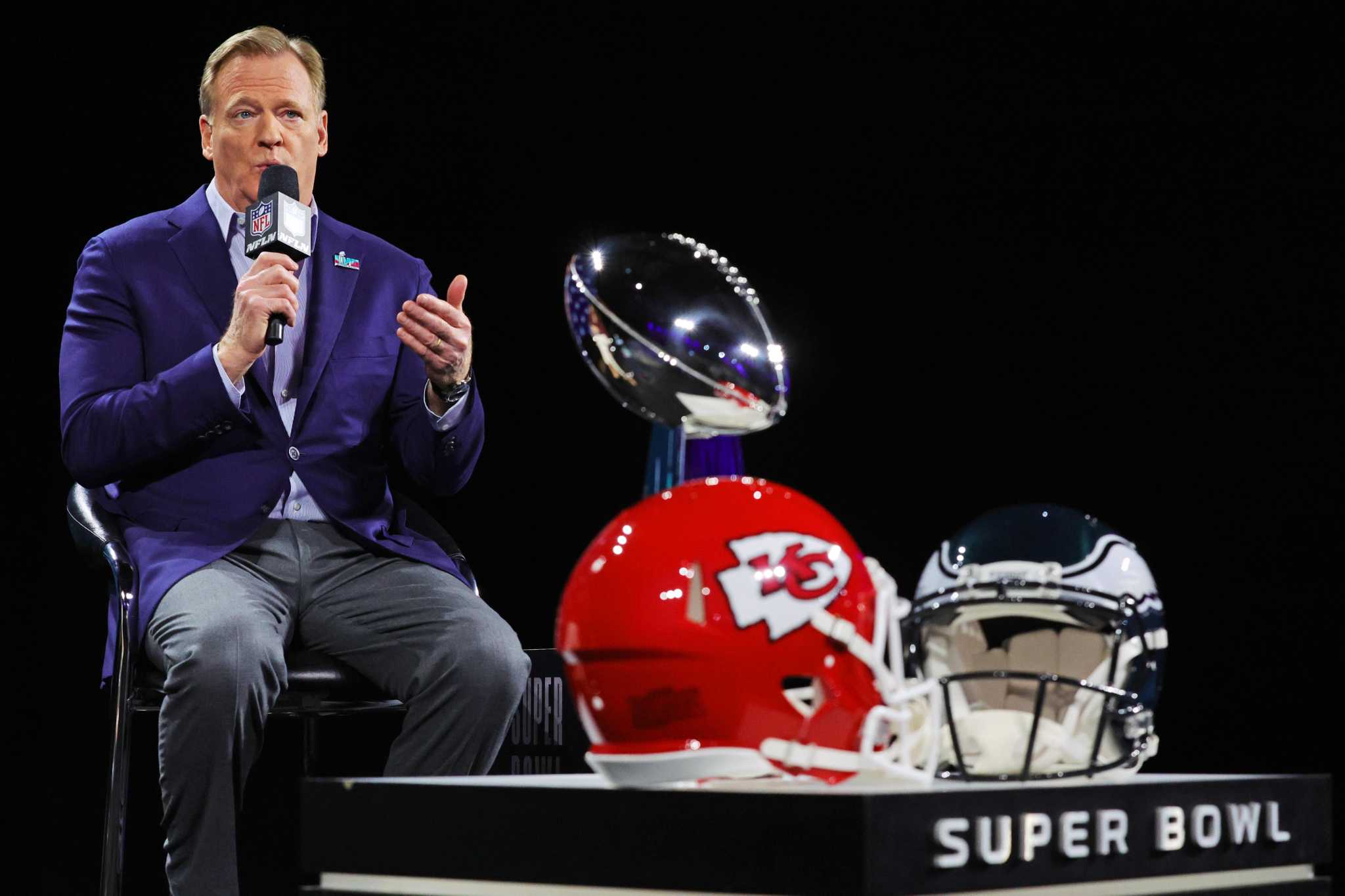 Roger Goodell explains why the Super Bowl won't be played on a Saturday  anytime soon 