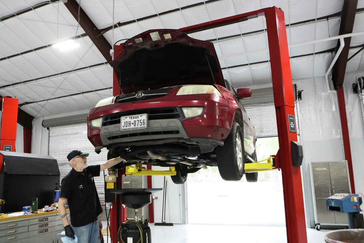 Conroe nonprofit God's Garage can fix up more cars for women in need