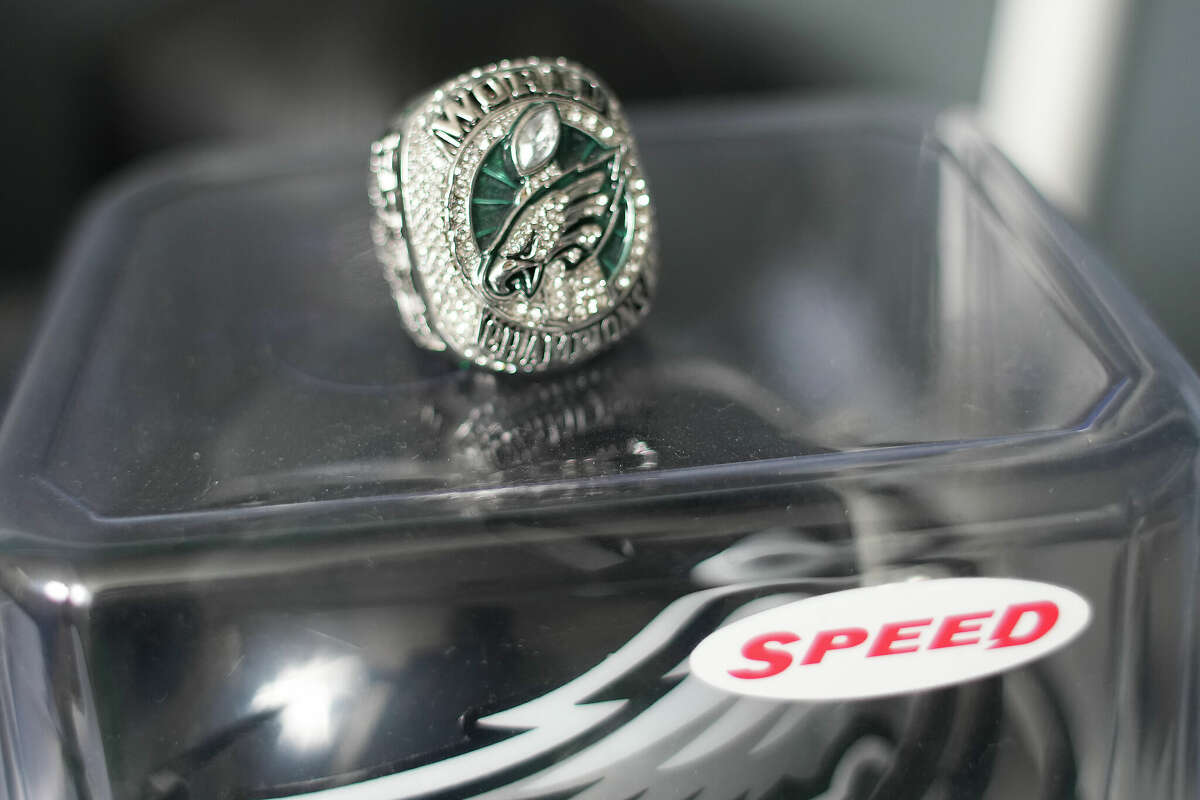 Philadelphia Eagles REPLICA 2017 Super Bowl Ring