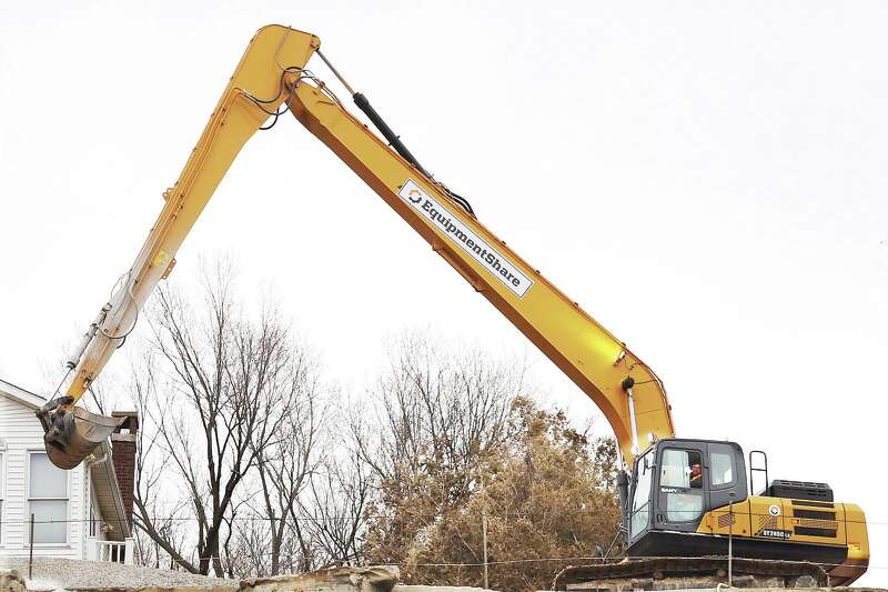 Carlinville police begin move to new facility JournalCourier
