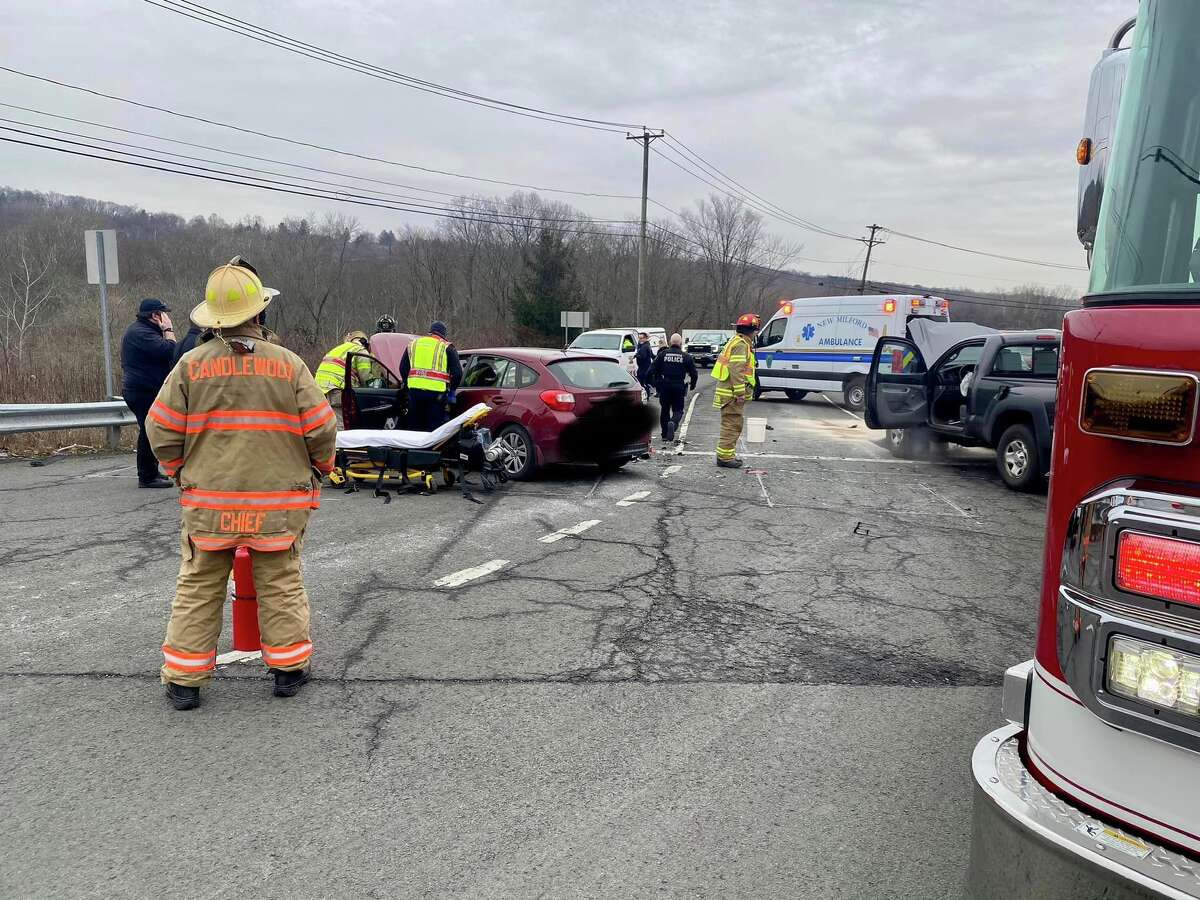4 injured in 3car crash in Brookfield, fire department says