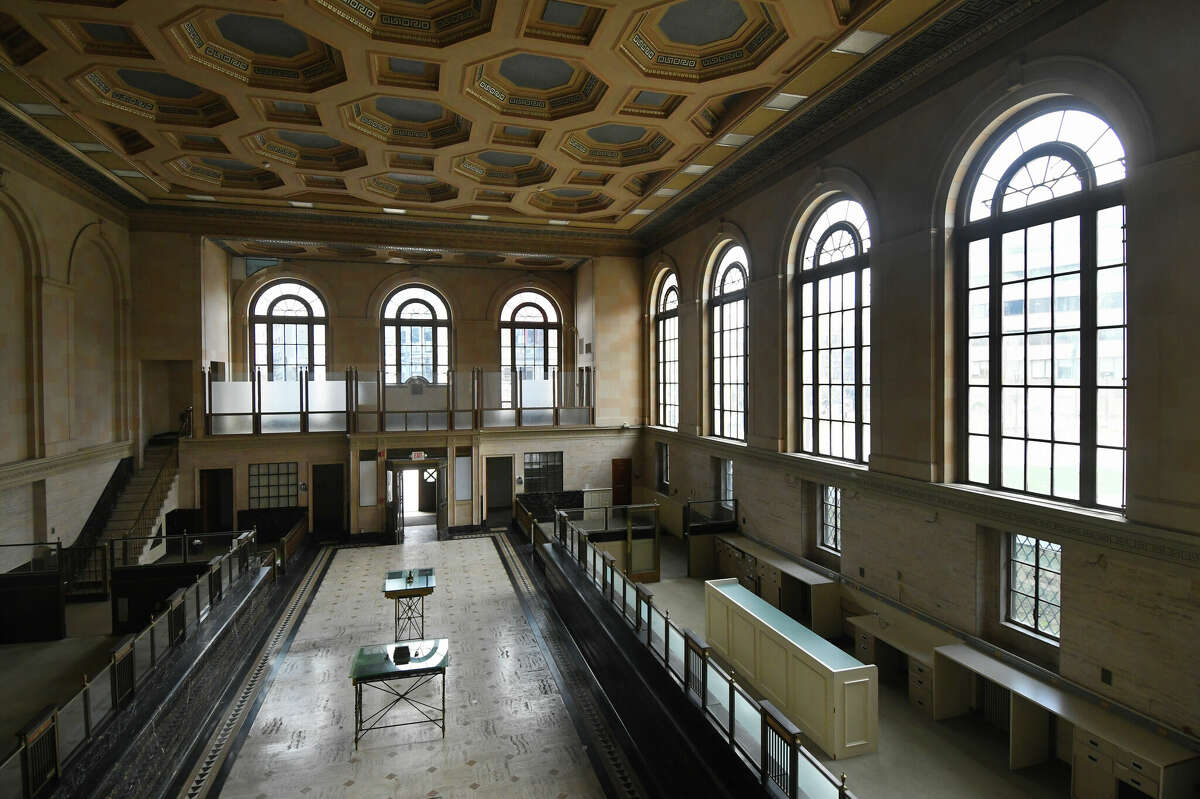 Stamford Savings Banktohotel conversion plan has better parking