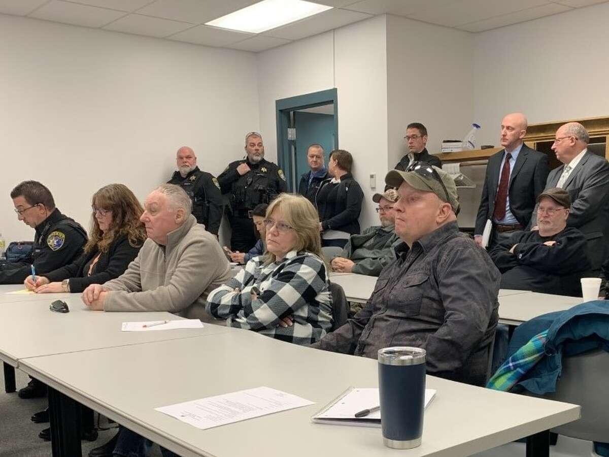 Representatives from the Lake County Road Patrol Association and the Command Offices Association came before the Lake County board of commissioners to further explain their vote of no confidence issued to Lake County prosecutor Craig Cooper.