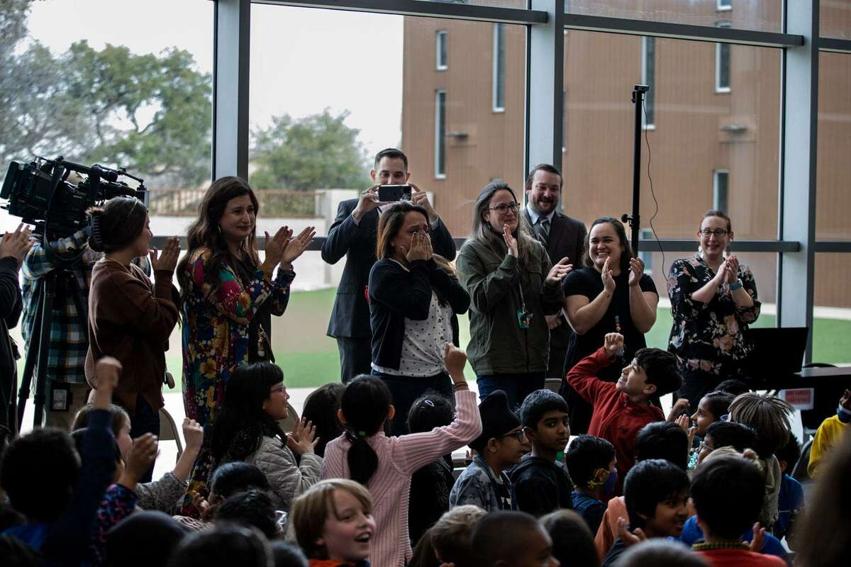 San Antonio teacher Diana Lopez surprised with $25,000 check